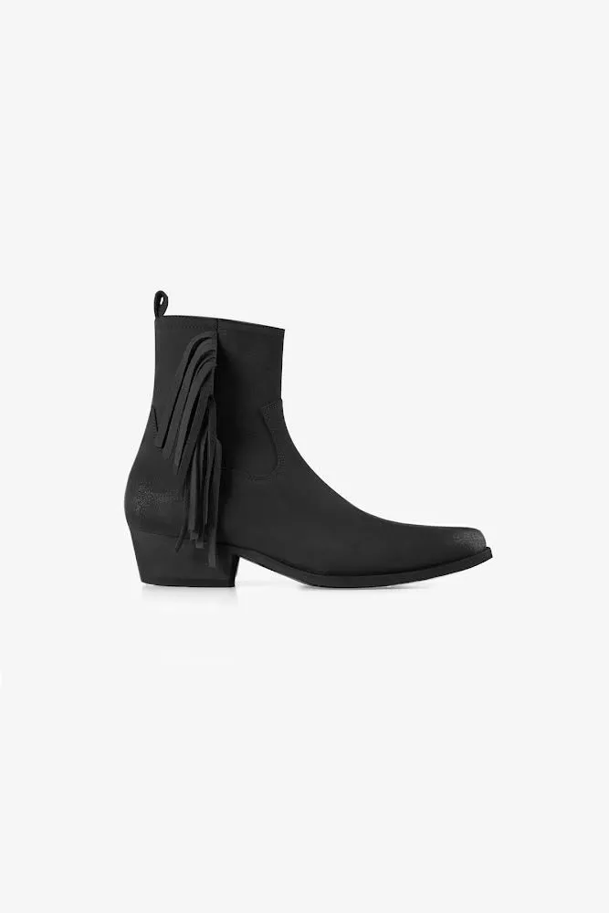 Nomad Fringe Boot | Distressed Black Suede